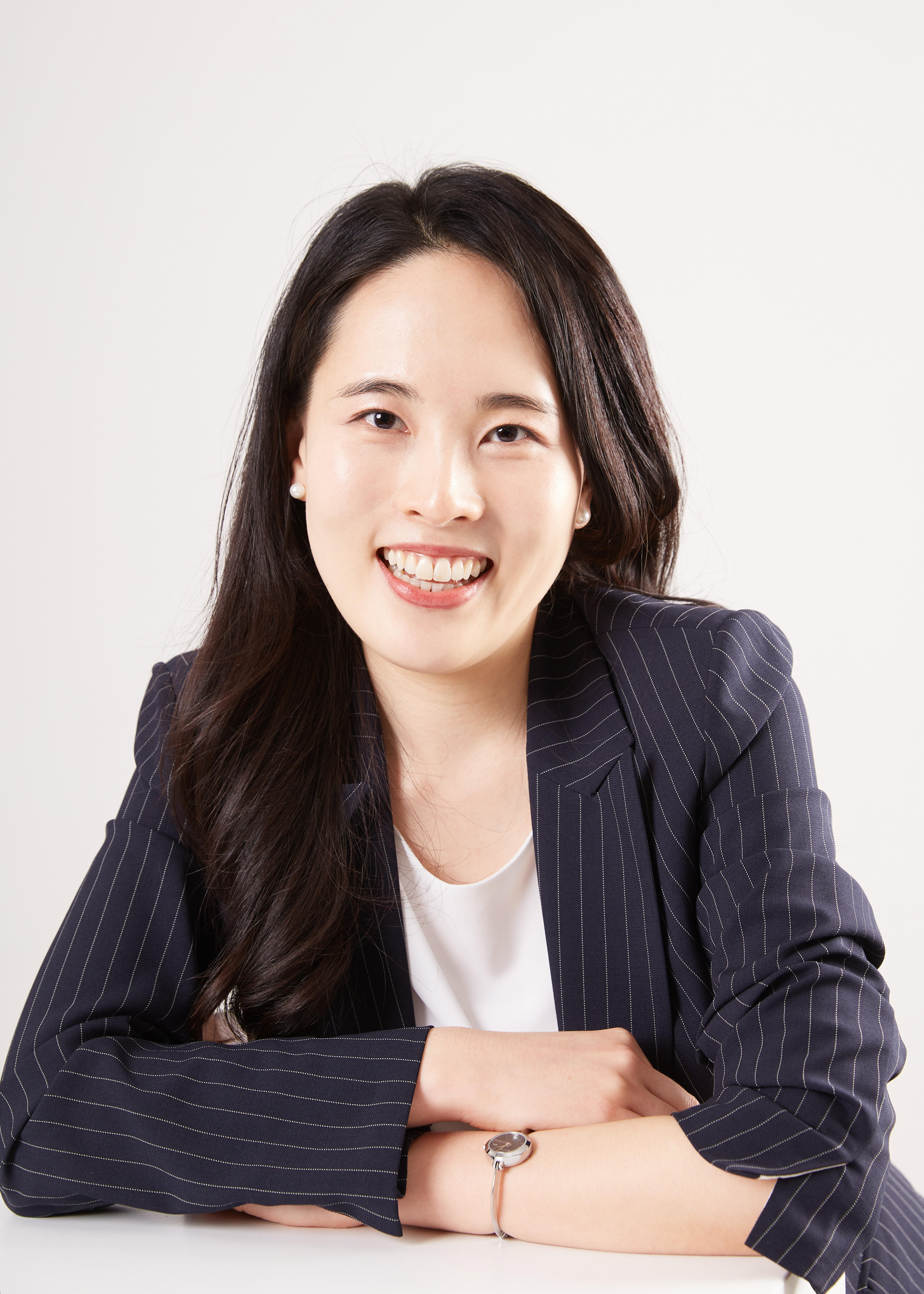 Professor Youllee Kim
