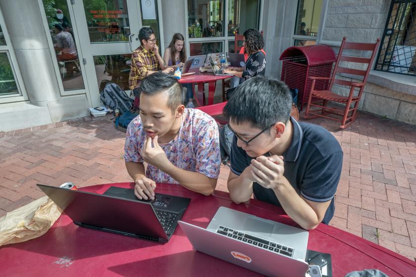 Students working at migrahack